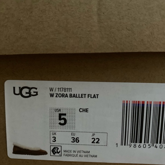UGG Zora Ballet flats Chestnut viral sold out NWT - Picture 8 of 8